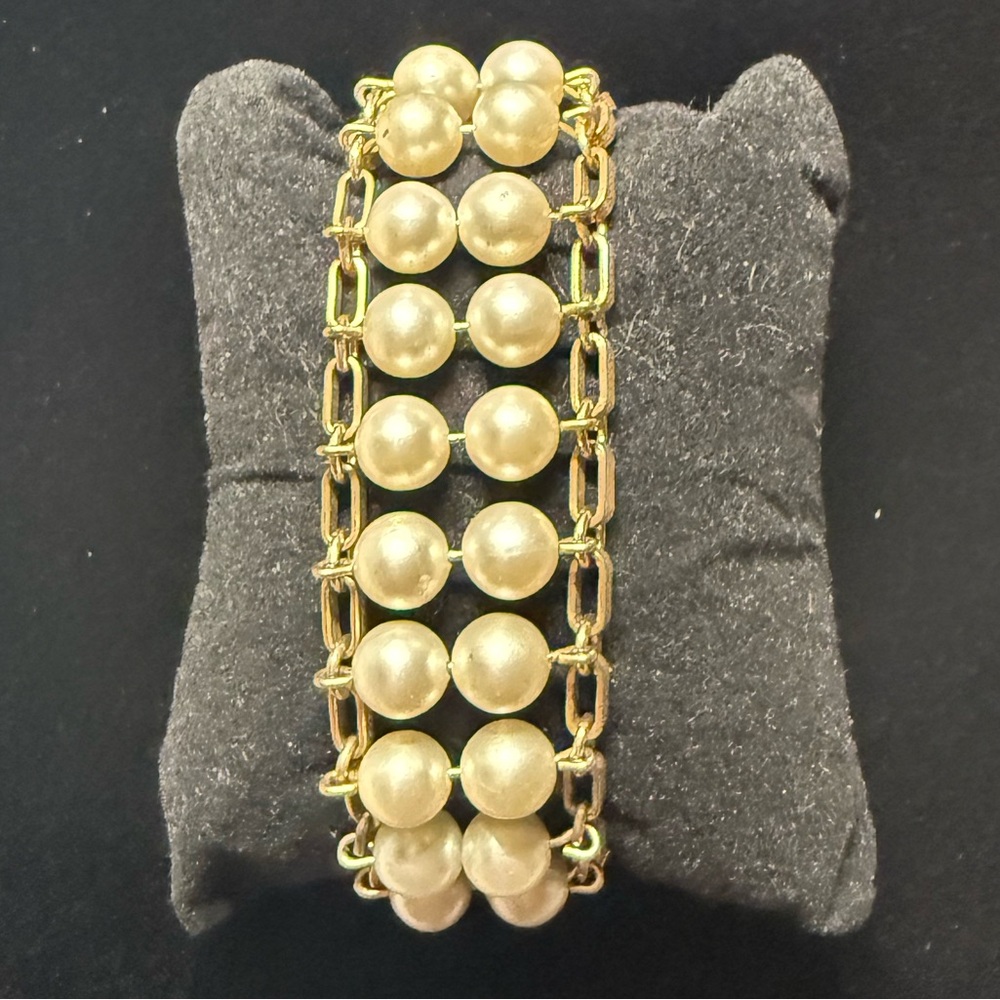 Vintage Sarah Coventry Gold tone faux Pearl-Multi-Row Bracelet - Women Jewelry